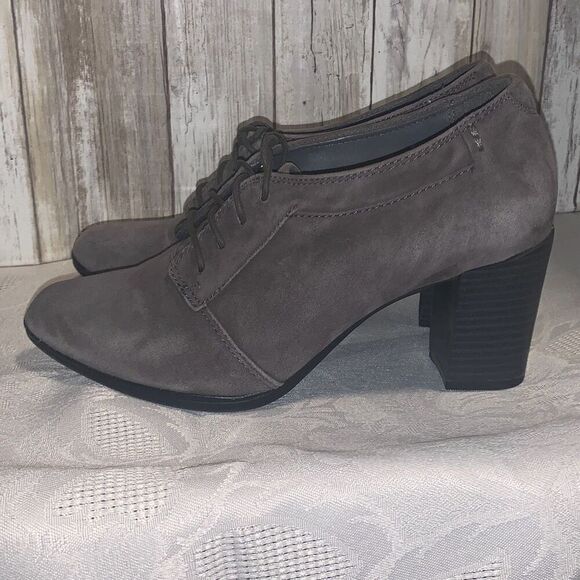 NWOT Clarks Women's Araya Hale Lace Up Shoe Grey Goat Suede Size 7 - Picture 6 of 9